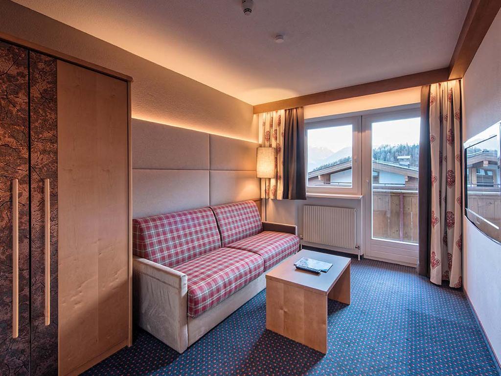Hotel Universo Serfaus Habitación foto